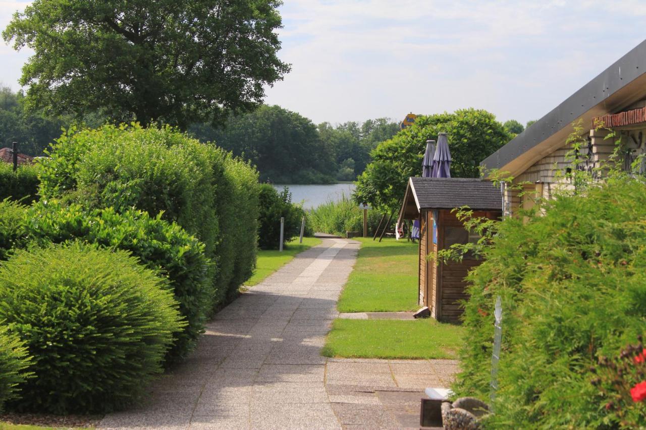 Moderne Und Helle Ferienwohnung Am Ploener See Bosau ภายนอก รูปภาพ